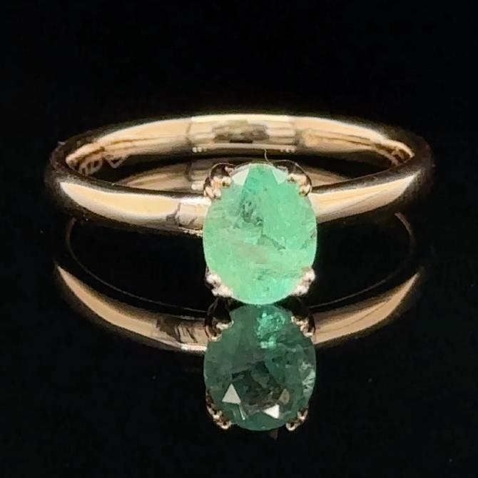 Emerald Elegance Ring